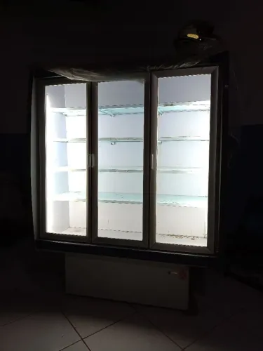 Vendo balcão de Frio e laticínios 