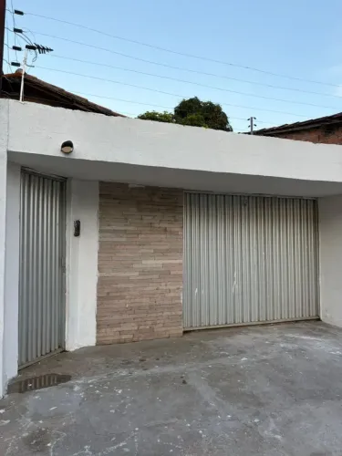 Casa no Mocambinho com 3 quartos sendo 2 suítes