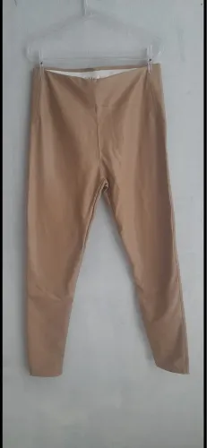 Vendo calça estilo couro feminina nova