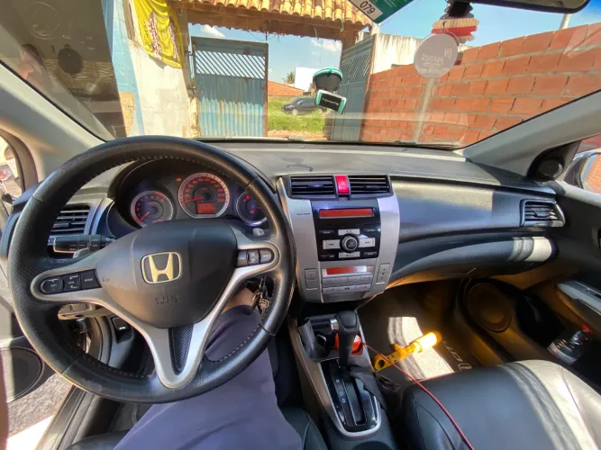 Honda City Sedan EXL 1.5 Flex 16V 4P Aut. 2010
