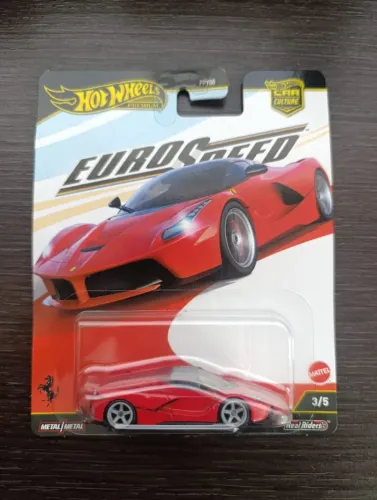 HOT WHEELS La Ferrari premium