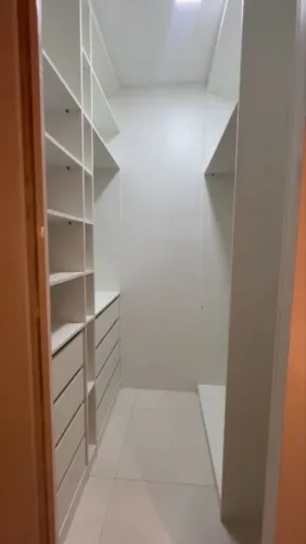     Apartamento alto padrão 4 suítes | 3 vagas | Locação
