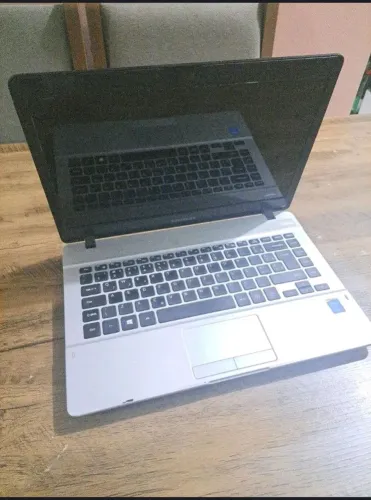 Notebook Samsung Core i3 (5ª Ger) | 1TB HD | Tudo Funcionando Perfeitamente