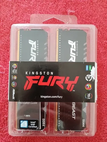 Memória RAM HyperX Fury RGB 32GB (2x16GB) DDR4 3200MHz CL16