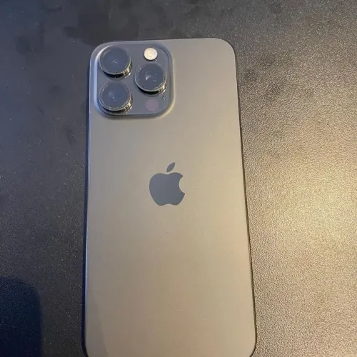 Vende-se iPhone 15 Pro Max 256Gb