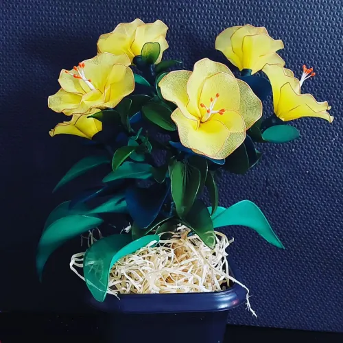 Flores de meia de seda.
