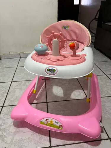 Vendo anda já maxi baby