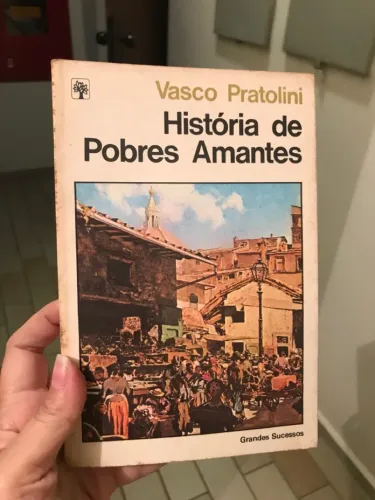 Livro Histórias de Pobres Amantes