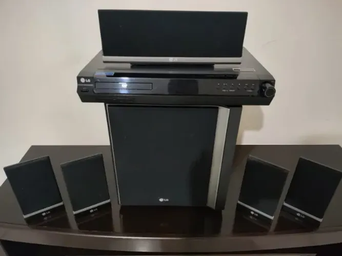 DVD Home Theater System LG, HT502SH-AM