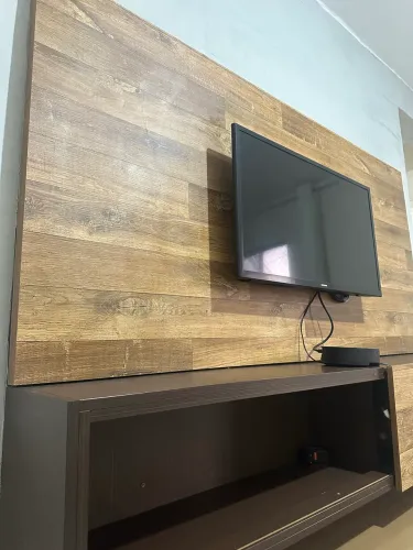 Rack de parede/ Painel de TV