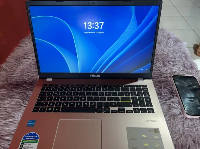 Vende-se notebook