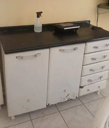 Armários cada 200.00 no precinho 
