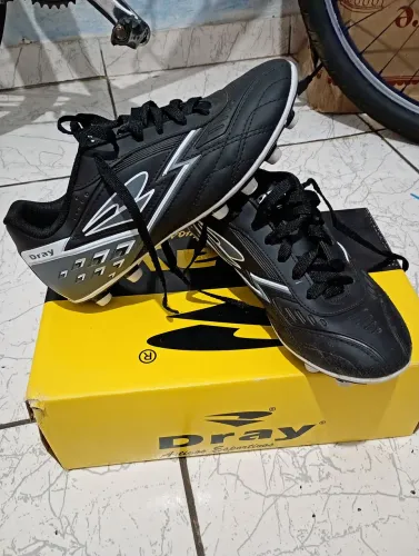Chuteira pra campo
