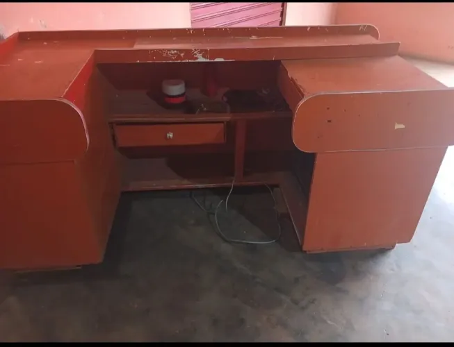 Vendo balcão * 