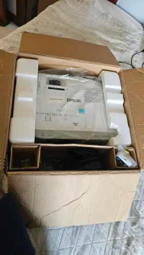 Projetor Epson PowerLite S27