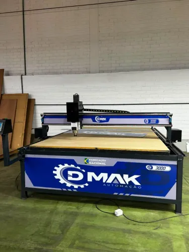 Router CNC DMK3000 4.7CV | Coletor de Pó + Kit de Fresas