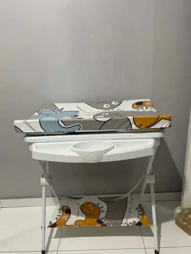 Trocador com banheira
