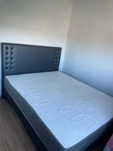 Cama Queen Completa - Cabeceira Estofada + Box Bipartido + Colchão Comfort 26