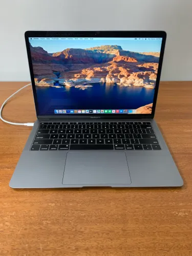 Macbook Air 2019 SSD 256G 8G RAM