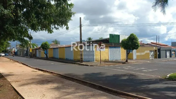 Casa Comercial para alugar, Pacaembu - Uberlândia/MG - Rotina Imobiliária