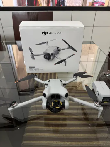 SOMENTE O DRONE DJI MINI 4 PRO