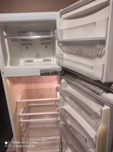 Vendo geladeira funcionando perfeitamente retirar em são José