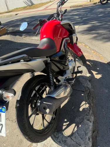 Titan 160 2023 moto extra muito nova