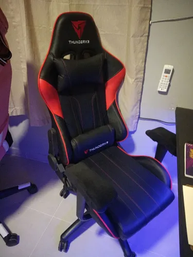 Vendo cadeira gamer thunderx3 zero meses de uso 