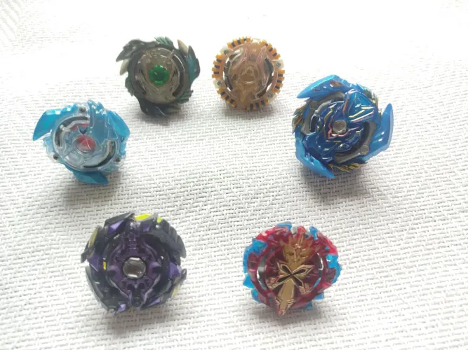Beyblade turbo,5 Unidades