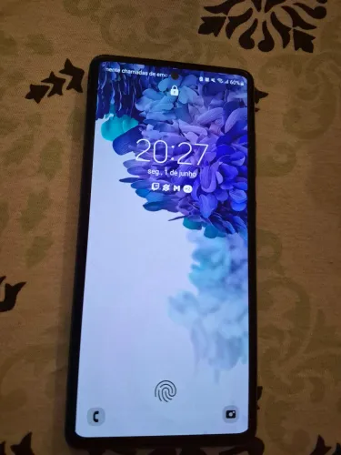 Vendo Samsung S20FE usado