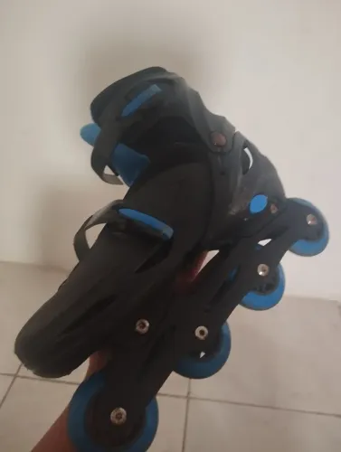 Patins Azul e Preto Masculino