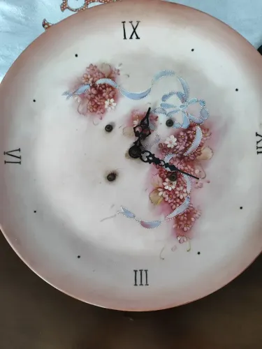 Relógio de porcelana pintado a mão 