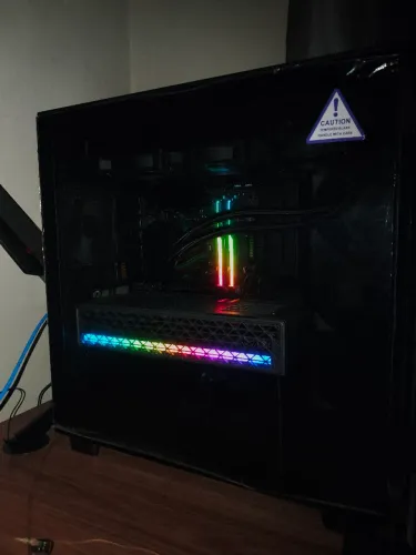 PC GAMER HIGH-END | RYZEN 7 9800X3D + RX 9070 XT NITRO+ 16GB | 32GB DDR5 | 3TB NVMe