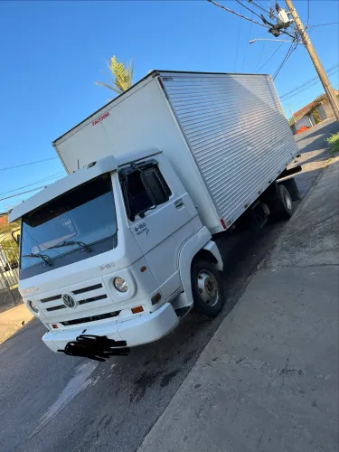 Caminhão 8-150 Volkswagen delivery plus