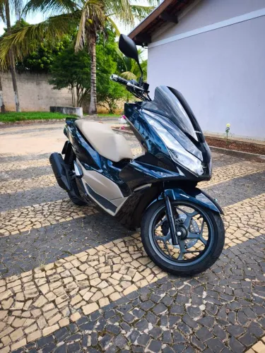 Honda PCX 160 DLX
