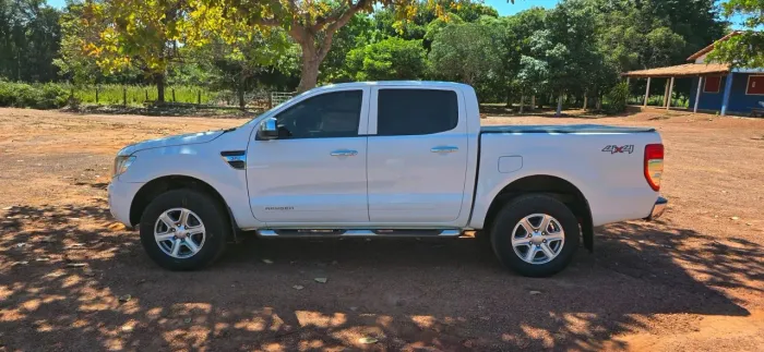Ford Ranger XLT 3.2 20V 4X4 CD Diesel Aut. 2015