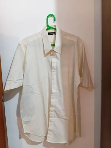 camisa de linho manga curta creme