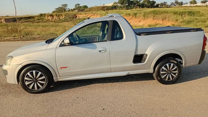 Chevrolet Montana Sport 1.8 MPFI Flexpower 8V 2005