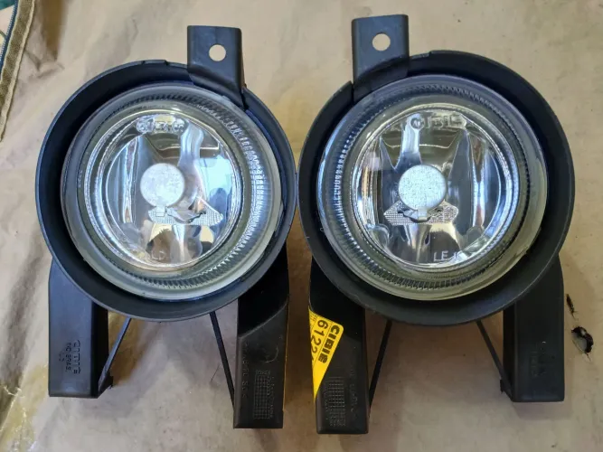Farol de milha cibie gm kadett e ipanema parachoque envolvente 