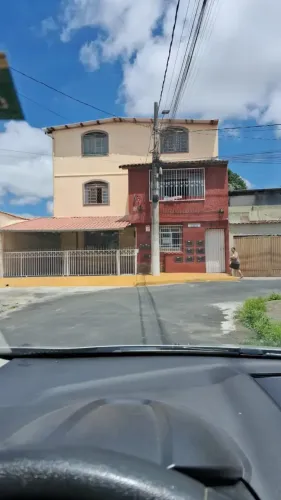 Vendo Casa com 2 quartos no Santo Antônio - Juiz de Fora - MG