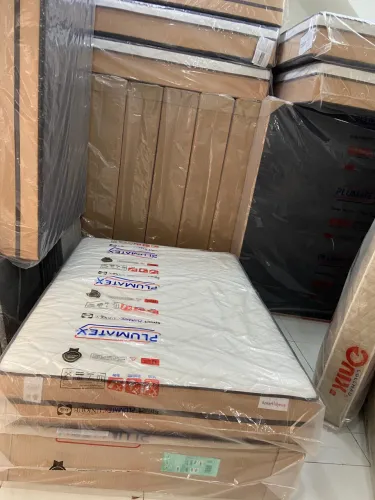 Vendo cama de casal nova e lacrada