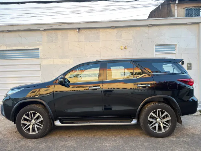 Toyota Hilux SW4 SRX 4X4 2.8 TDI 16V Dies. Aut. 2019