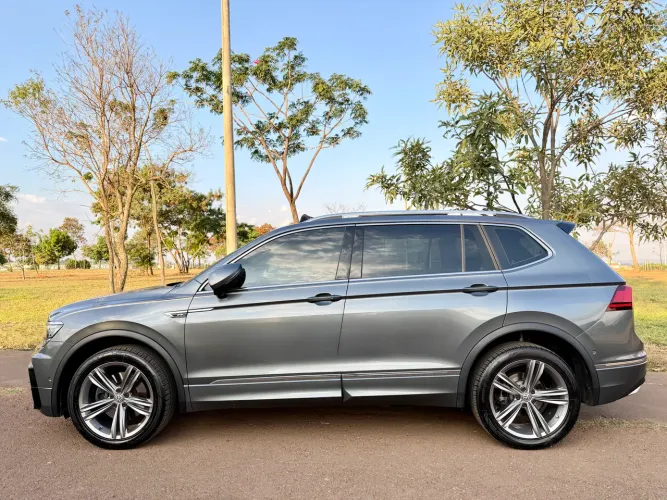 Volkswagen Tiguan Allspac R-line 350 TSI 2.0 4X4 2018