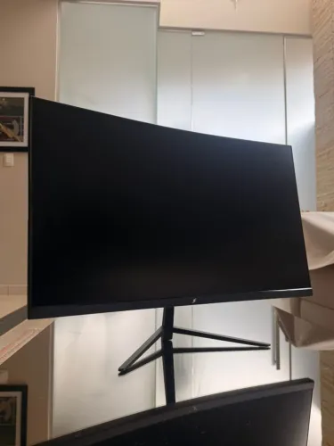 MONITOR SUPERFRAME CURVO 180HZ/24?/FULL HD/COM AUDIO! (PEGO SEU USADO NA TROCA) 