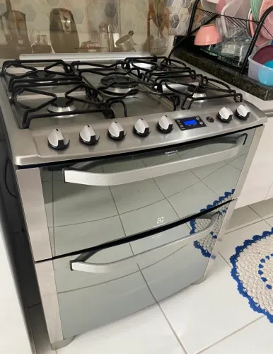 Fogão Eletrolux 5 bocas 2 fornos 1 grill