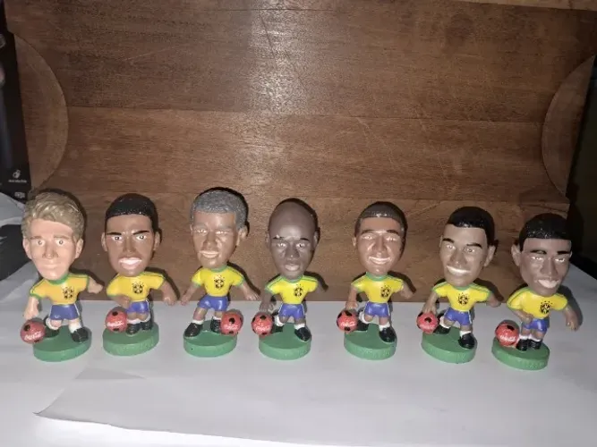 Mini Craques Seleção Brasileira 1998 Vendo Indiduais muito bom estado (boneco)