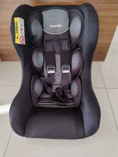 Cadeirinha de bebê Marca Nania