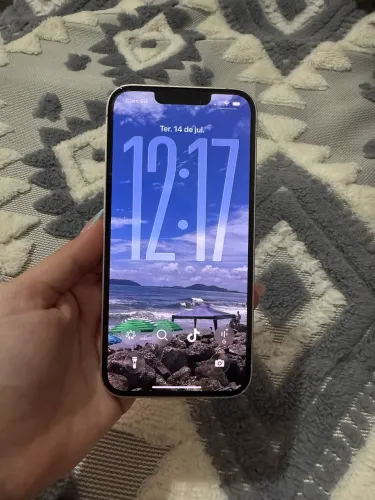 iPhone 13