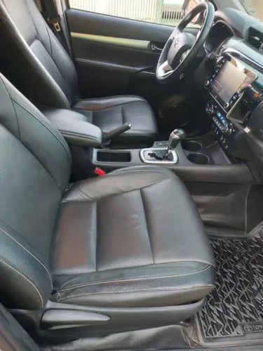 Toyota Hilux CD SRX 4X4 2.8 TDI 16V Diesel Aut. 2021