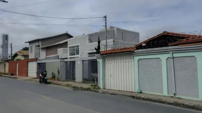 casa no bairro três barras Contagem aceito carro aceita imóvel